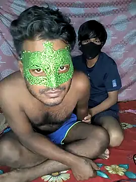 Snapshot of Suresh_55 chatting on 09-10-25, 05:57 Suresh 55 online show from 09-10-25, 05:57