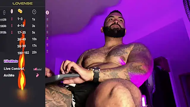 Snapshot of Max-prada chatting on 07-26-26, 02:20 Max-prada online show from 07-26-26, 02:20