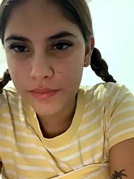 MiiluRosse online show from 11-13-25, 01:26