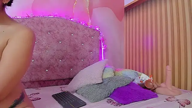 violet taylor  online show from 02-09-26, 02:15