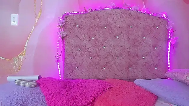 violet taylor  online show from 03-02-26, 02:25