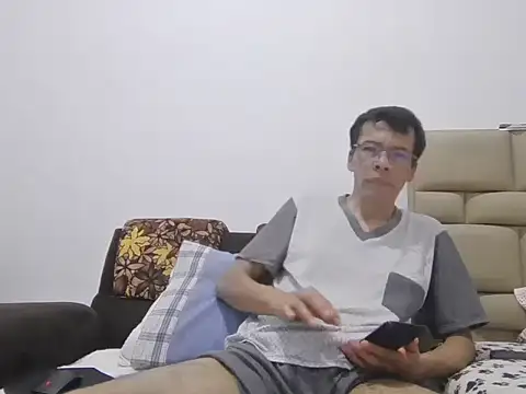 skinnylatino51 online show from 05-19-26, 12:49