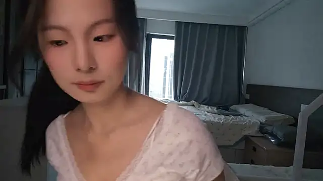 Snapshot of xiao-qinju chatting on 04-15-26, 03:24 xiao-qinju online show from 04-15-26, 03:24