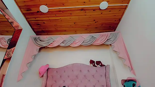  Abby white  online show from 12-20-25, 09:44