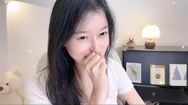 Onechestnut online show from 11-04-25, 06:07