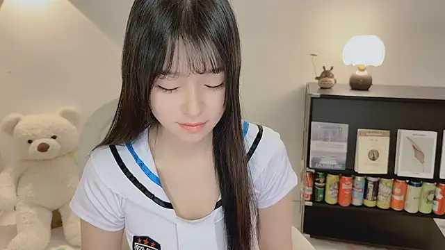Onechestnut online show from 06-04-26, 05:02