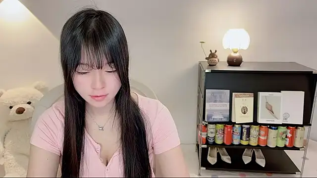 Onechestnut online show from 06-26-26, 04:06