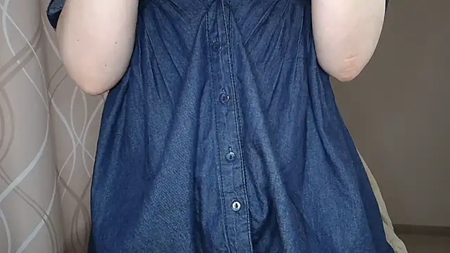 miss  Sophie online show from 04-25-26, 01:14