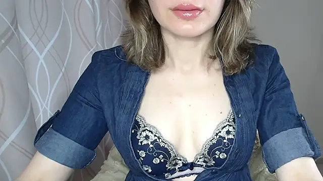 miss  Sophie online show from 07-10-26, 06:17