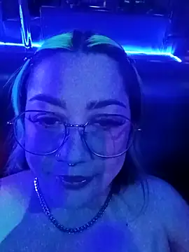 Dulcedeanis online show from 10-28-25, 02:26