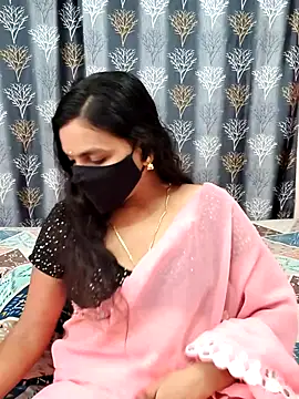 Snapshot of Lalitha-1995 chatting on 07-16-26, 04:51 Lalitha-1995 online show from 07-16-26, 04:51