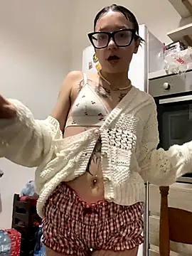 Snapshot of severingratty chatting on 10-12-25, 06:51 severingratty online show from 10-12-25, 06:51