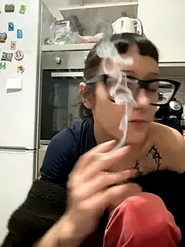 Snapshot of severingratty chatting on 11-30-25, 04:55 severingratty online show from 11-30-25, 04:55