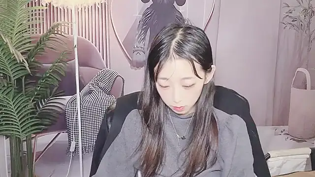 Snapshot of jiangjiang_caicai chatting on 11-10-25, 06:56 jiangjiang caicai online show from 11-10-25, 06:56