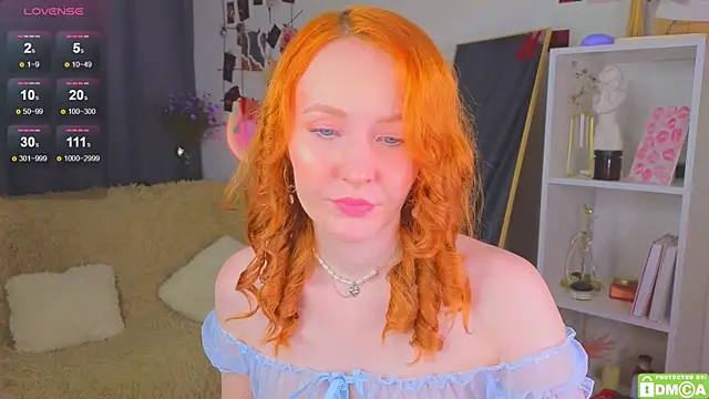 JoyceJones online show from 09-30-25, 07:08