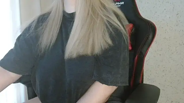 Miaxfox online show from 02-17-26, 04:09