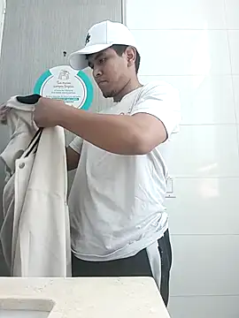 Oscariin96 online show from 02-13-26, 02:57