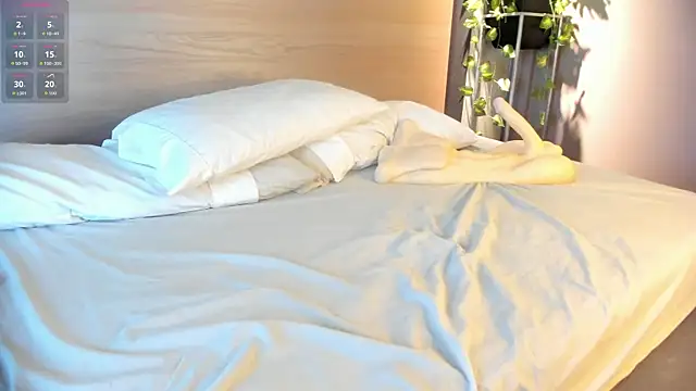 Snapshot of alexamonroe_ chatting on 11-27-25, 08:44 alexamonroe online show from 11-27-25, 08:44