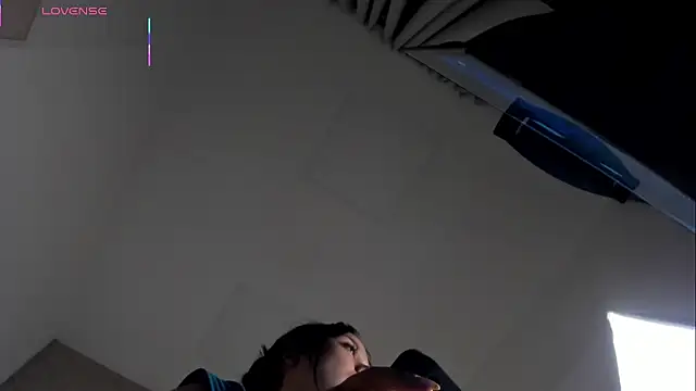 Snapshot of Lunaa_bellaa chatting on 10-27-25, 08:02 Lunaa bellaa online show from 10-27-25, 08:02