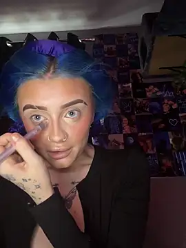 Bluetingx online show from 09-17-25, 01:35