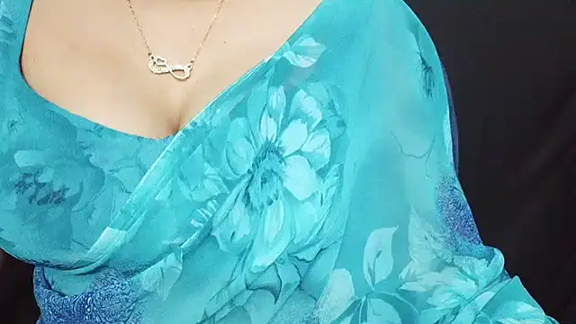 Snapshot of Anuforyou19 chatting on 11-18-25, 04:44 Anuforyou19 online show from 11-18-25, 04:44