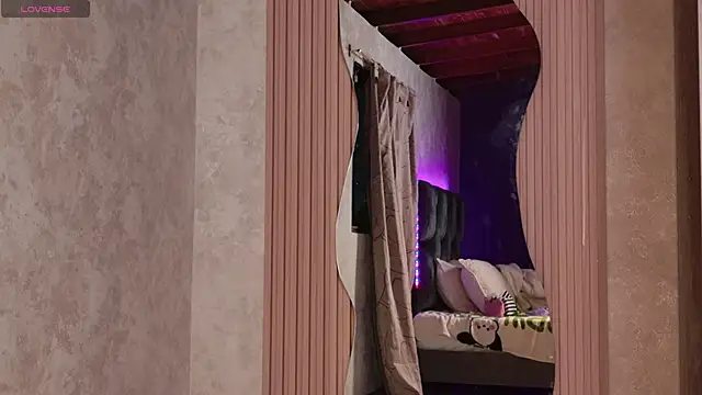 Snapshot of Taurito___ chatting on 10-02-25, 04:30 Taurito online show from 10-02-25, 04:30