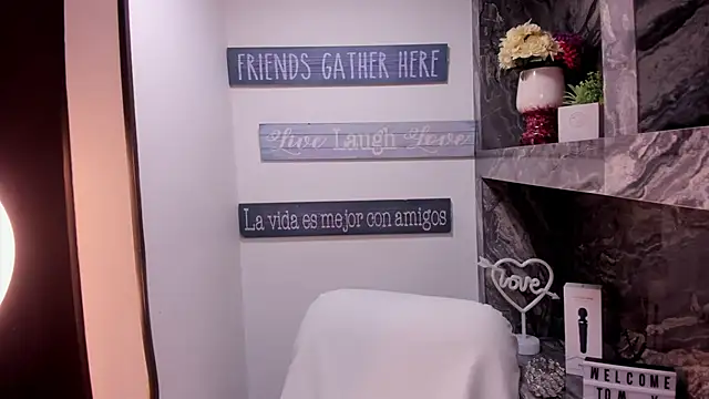 Snapshot of miss___taylor chatting on 09-30-25, 06:02 miss   taylor online show from 09-30-25, 06:02