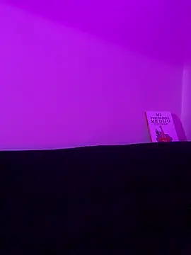 Snapshot of NattashaMore_0719 chatting on 01-10-26, 01:18 NattashaMore 0719 online show from 01-10-26, 01:18