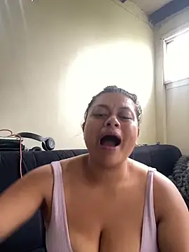 Snapshot of NattashaMore_0719 chatting on 02-24-26, 03:21 NattashaMore 0719 online show from 02-24-26, 03:21