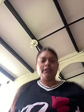 Snapshot of NattashaMore_0719 chatting on 02-27-26, 05:24 NattashaMore 0719 online show from 02-27-26, 05:24