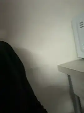 AlysonHuxley  online show from 04-26-26, 07:22