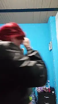 carolinhe  online show from 12-04-25, 09:12