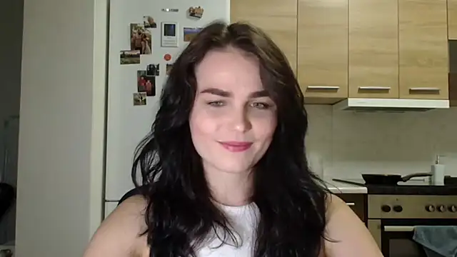 Snapshot of Silviaa_a chatting on 09-17-25, 07:26 Silviaa a online show from 09-17-25, 07:26