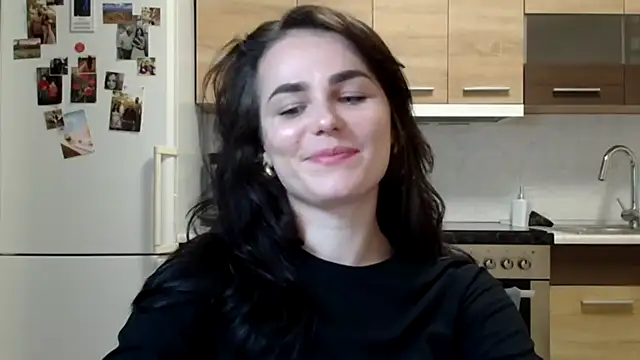 Snapshot of Silviaa_a chatting on 09-28-25, 07:19 Silviaa a online show from 09-28-25, 07:19