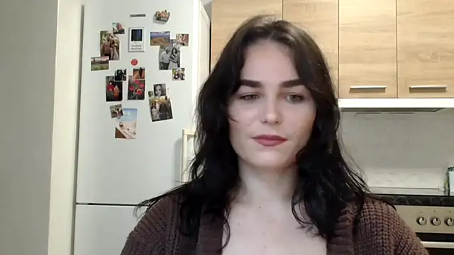 Snapshot of Silviaa_a chatting on 10-19-25, 06:41 Silviaa a online show from 10-19-25, 06:41