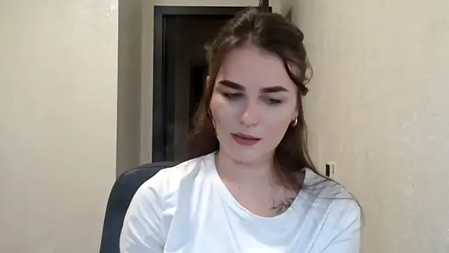 Snapshot of Silviaa_a chatting on 01-05-26, 08:01 Silviaa a online show from 01-05-26, 08:01