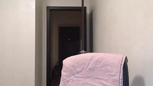 Snapshot of Silviaa_a chatting on 02-25-26, 08:07 Silviaa a online show from 02-25-26, 08:07