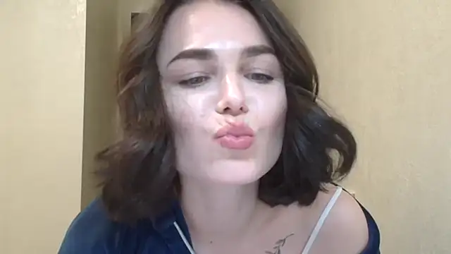 Silviaa a online show from 04-10-26, 07:29