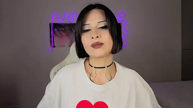 IamLuna2006 online show from 02-13-26, 05:14