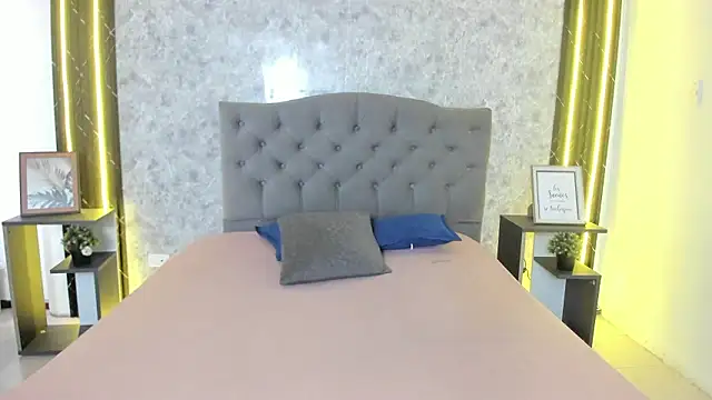 Snapshot of GiannaSlimJB chatting on 02-11-26, 07:08 GiannaSlimJB online show from 02-11-26, 07:08