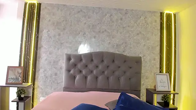 Snapshot of GiannaSlimJB chatting on 02-13-26, 07:10 GiannaSlimJB online show from 02-13-26, 07:10