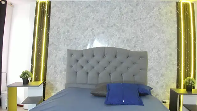 Snapshot of GiannaSlimJB chatting on 02-19-26, 07:10 GiannaSlimJB online show from 02-19-26, 07:10