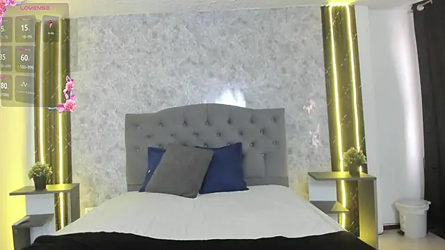 Snapshot of GiannaSlimJB chatting on 02-25-26, 07:56 GiannaSlimJB online show from 02-25-26, 07:56