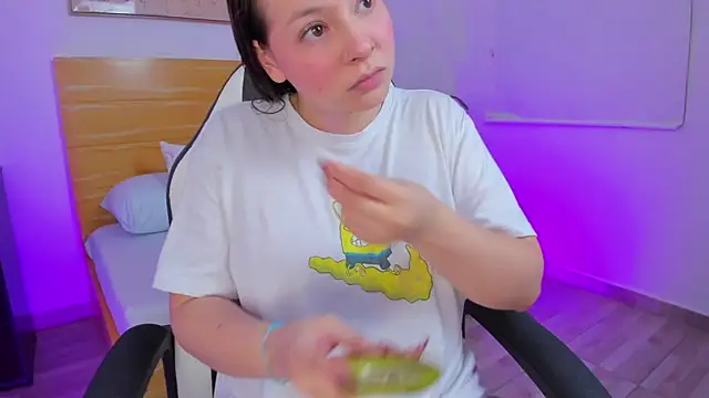 kitty sweeety  online show from 12-22-25, 12:46