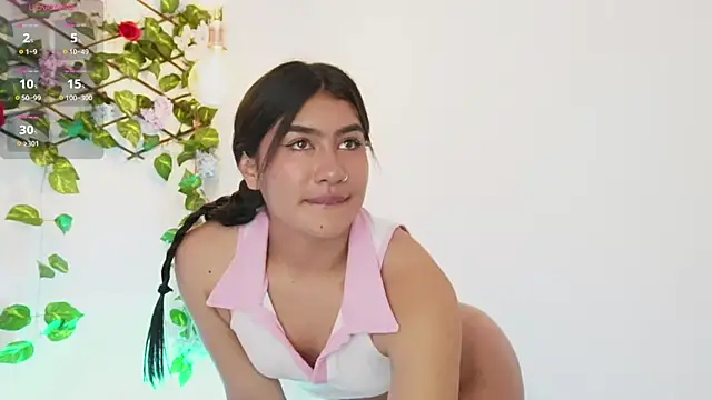 saraBow online show from 09-18-25, 05:59