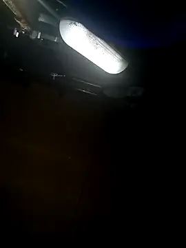 Snapshot of Us3rBuzuh chatting on 03-11-26, 02:50 Us3rBuzuh online show from 03-11-26, 02:50