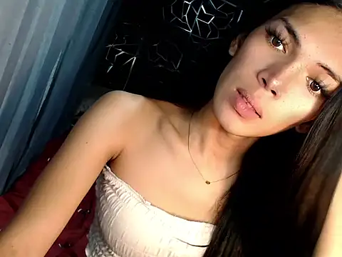 Snapshot of ladyhotcuming chatting on 09-15-25, 02:11 ladyhotcuming online show from 09-15-25, 02:11