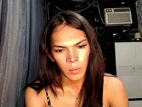 ladyhotcuming online show from 06-20-26, 11:51