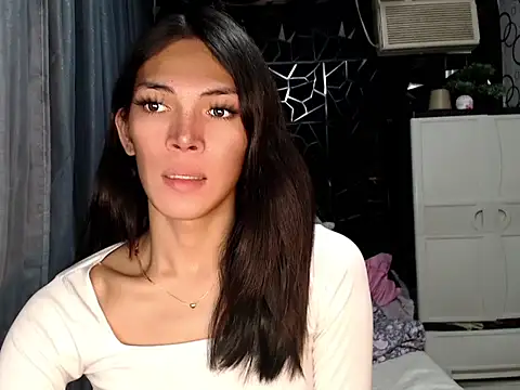 ladyhotcuming online show from 06-28-26, 09:10