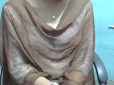 lovely soniya online show from 11-18-25, 05:12